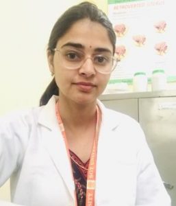 4 Dr Seema Yadav